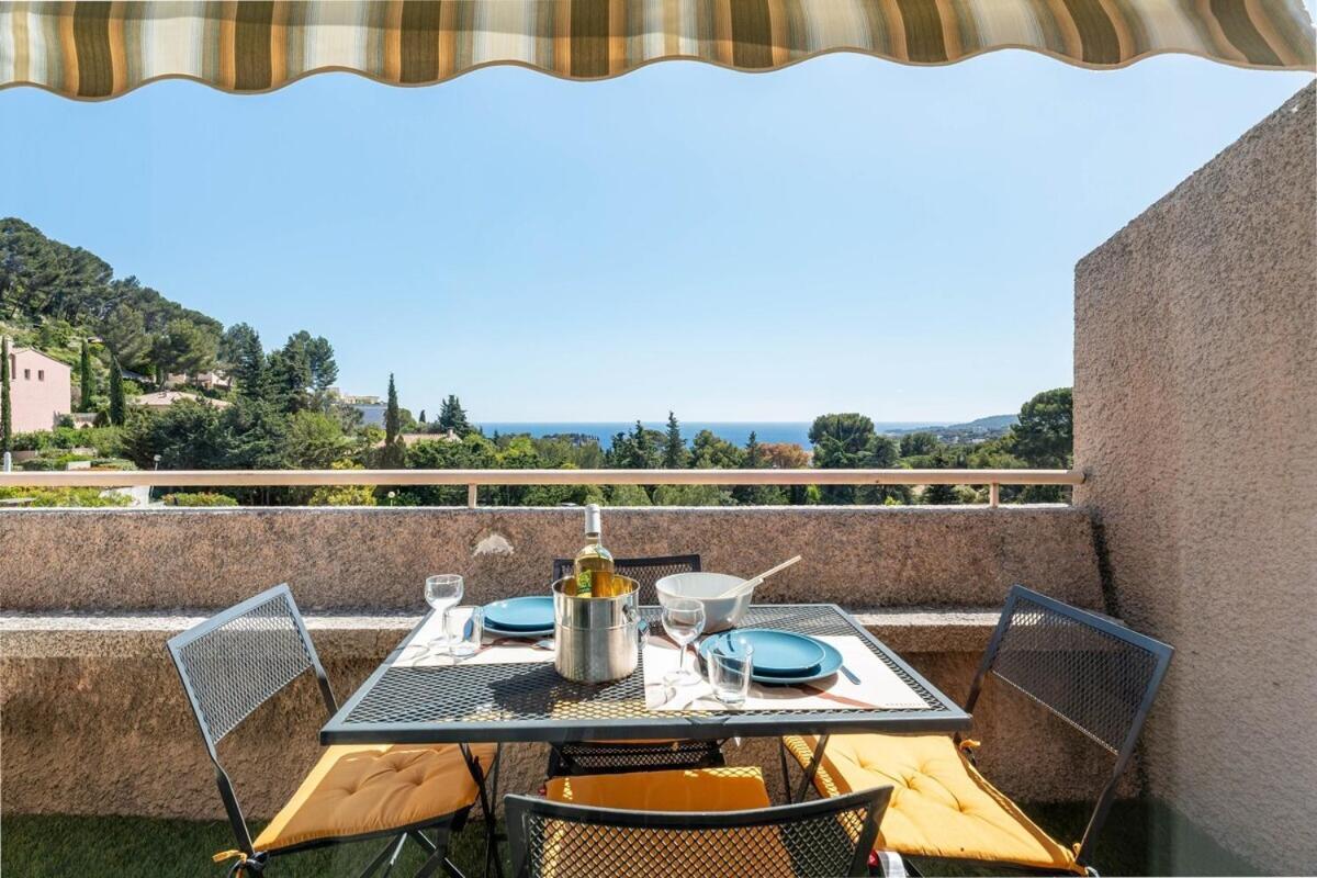 Le Neptune Cassis Exterior foto